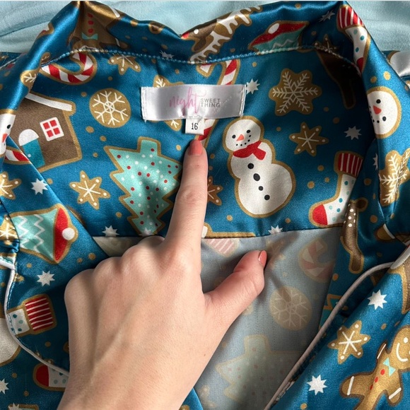 Pajama set - Picture 3 of 3